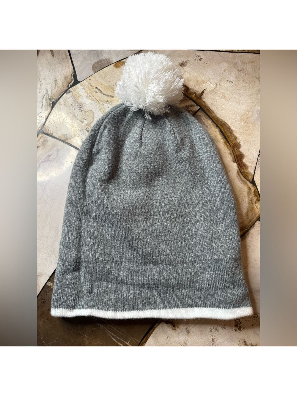 Life Is Good - Toboggan- NEW!!!! Gray/White with White Pom Pom on Top - Picture 2 of 3